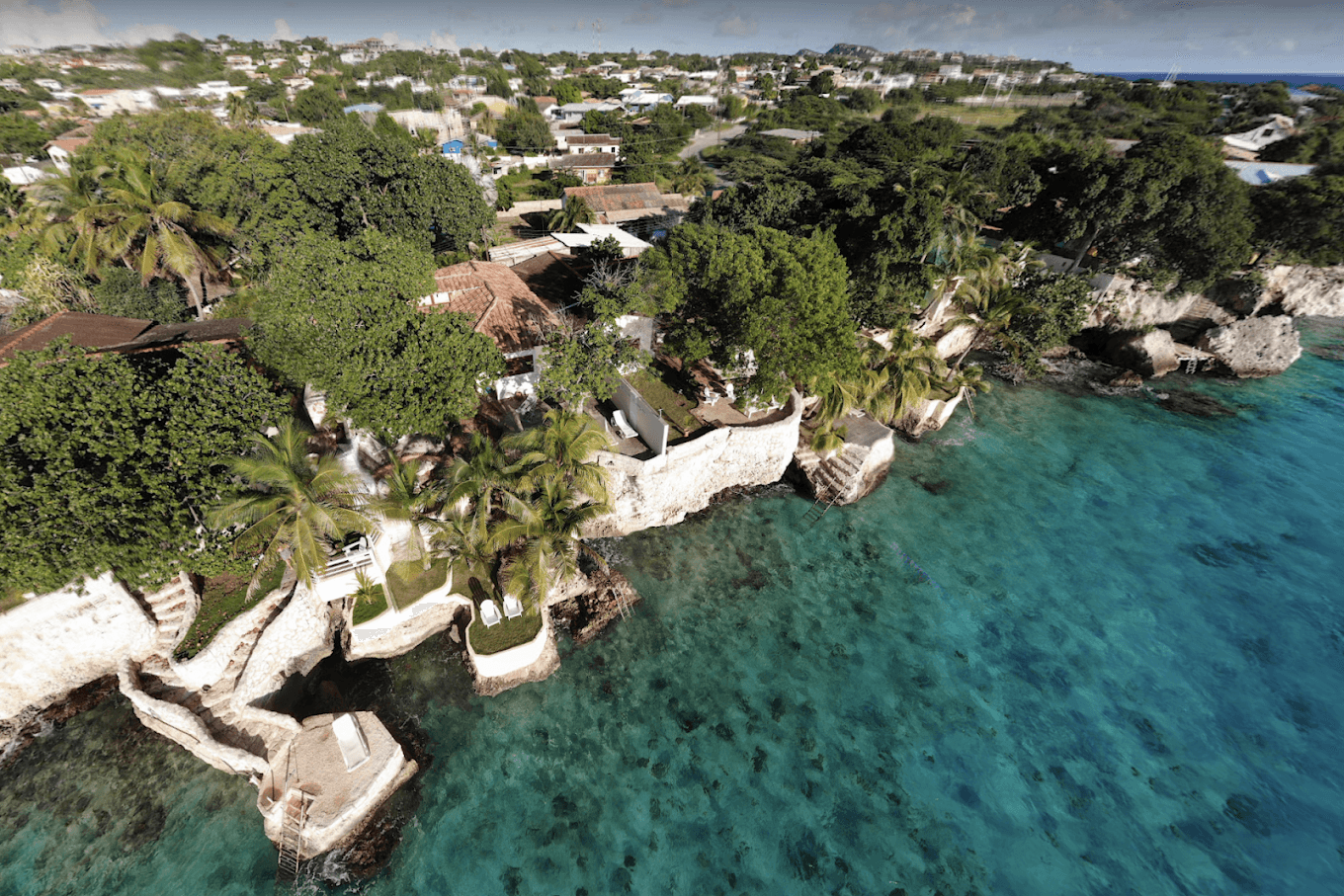 Sun Reef Village On Sea