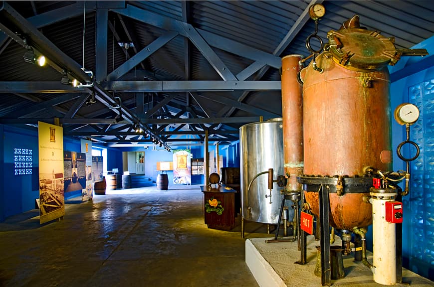 Curaçao Liqueur Distillery – Landhuis Chobolobo