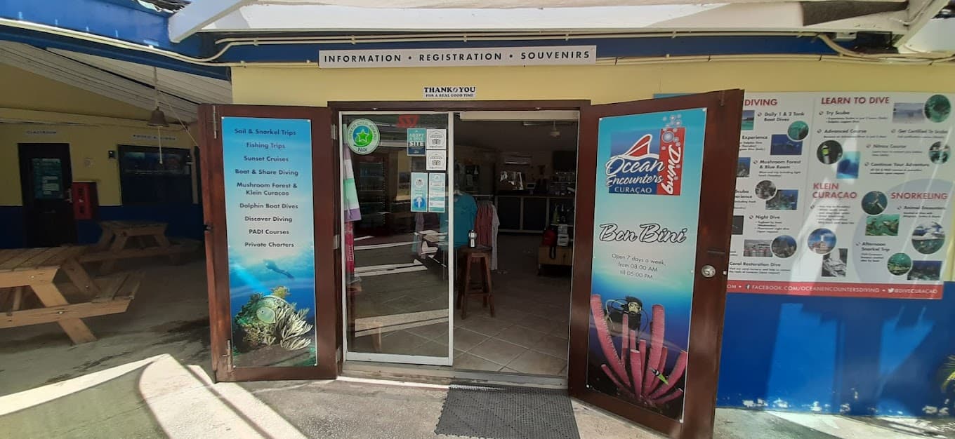 Ocean Encounters – Scuba Diving